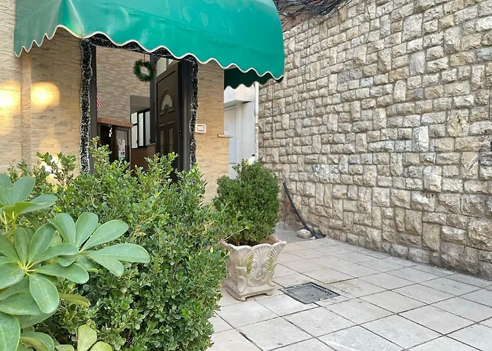 Haustierfreundliches Tirana Inn Hotel