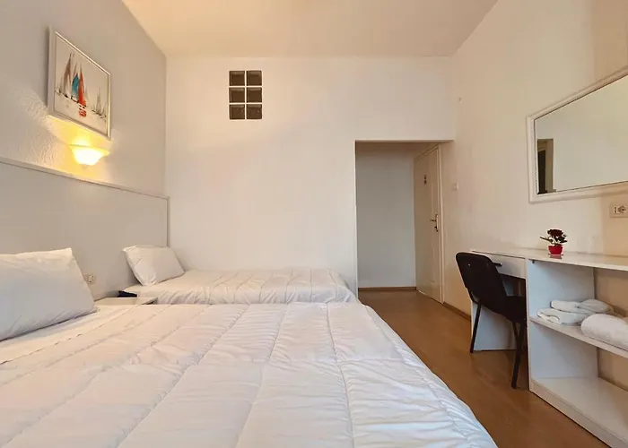 Tirana Central Guesthouse