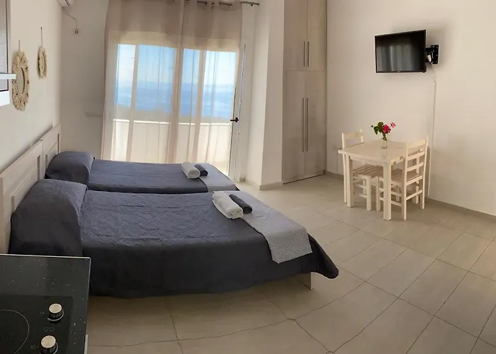 Dora'S Room Dhërmi