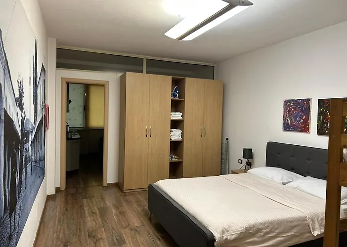 Marias Home In Blloku, Tirana