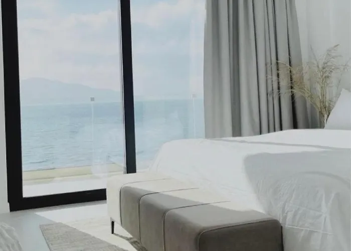 Swiss Rivage Hotel Radhimë