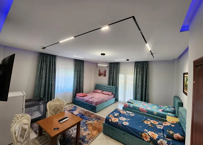 Tirana Class House
