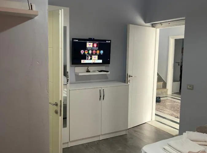 Castel Tirana Aparthotel