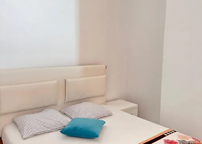 Ferienwohnung H-Old Sarandë