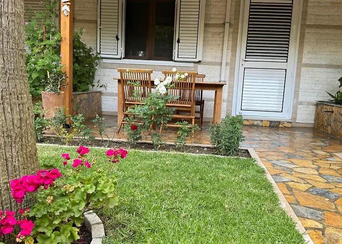 Boutique Guest Room Angolo Toscano Vlorë