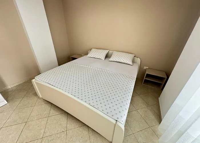 Pet friendly Daci Apartments Sarande