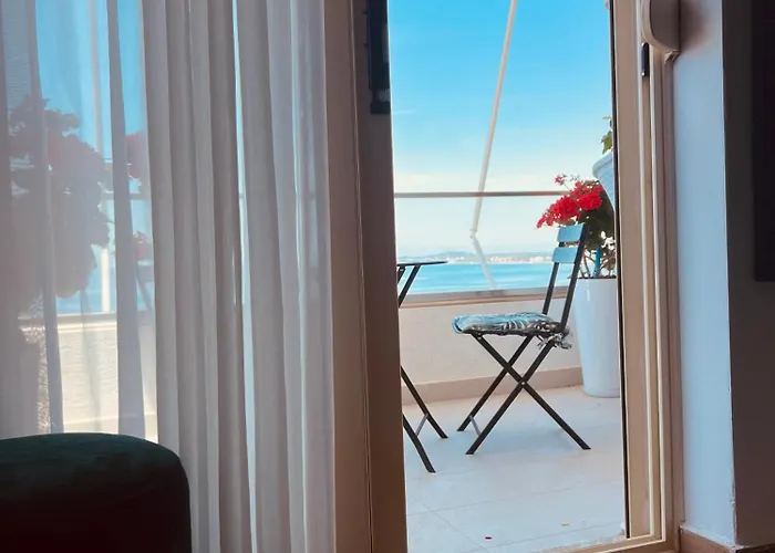Sunny Breeze Apartment Vlorë