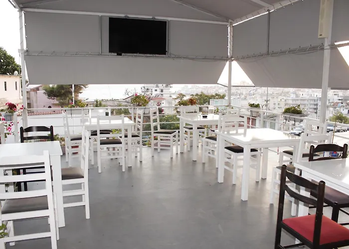 Bebi Hotel And Apartments Sarande