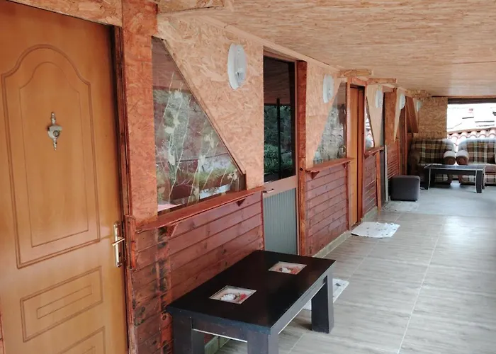 Bovilla Canyon Tirana