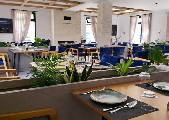 Kuc (Vlore) Hotels