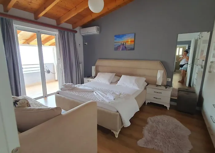 Hotel Vila Alvin & Apartments Sarandë