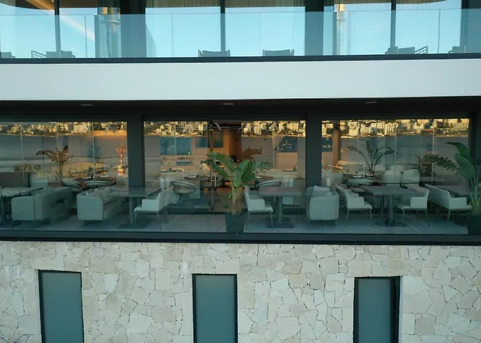 Haustierfreundliches Yacht Premium Hotel Sarandë