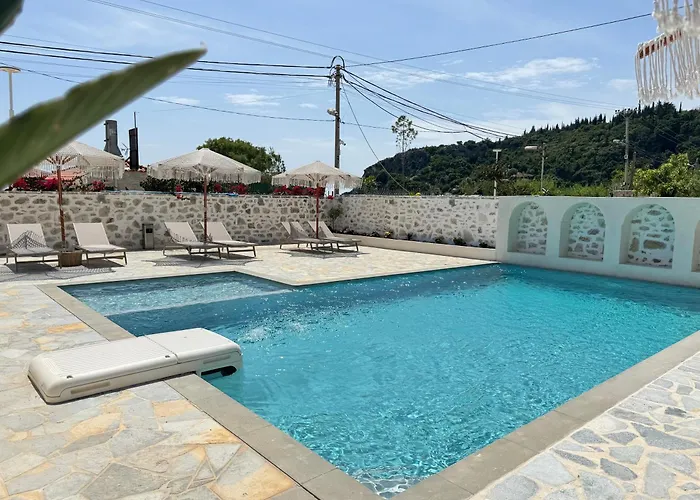 Dimitri Hotel Himarë