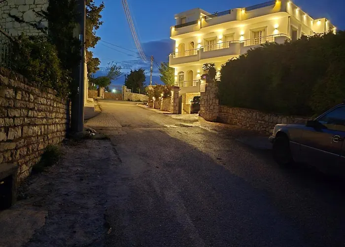 Vila Anhel Ksamil che accetta animali