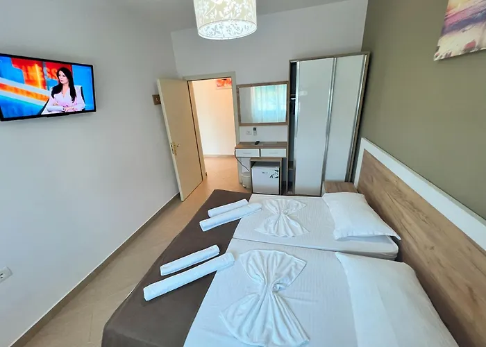 Brian Hotel Velipojë
