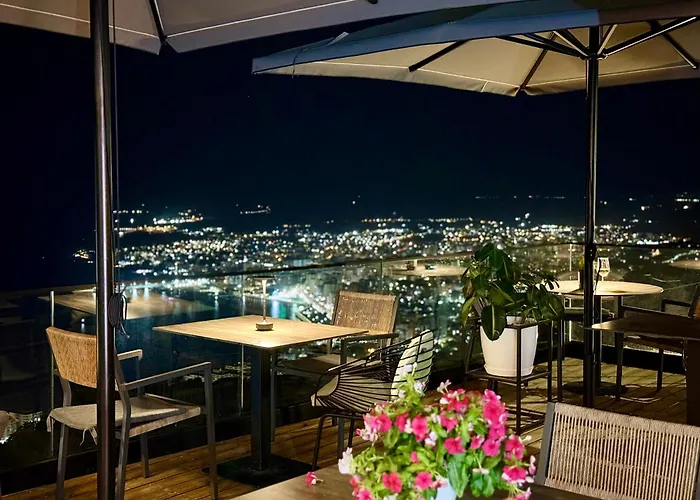 Festim Villa Hotel Kanine