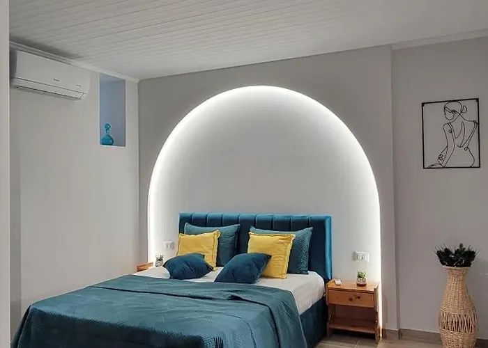 A Cheerful Villa With Free Parking Space Tirana