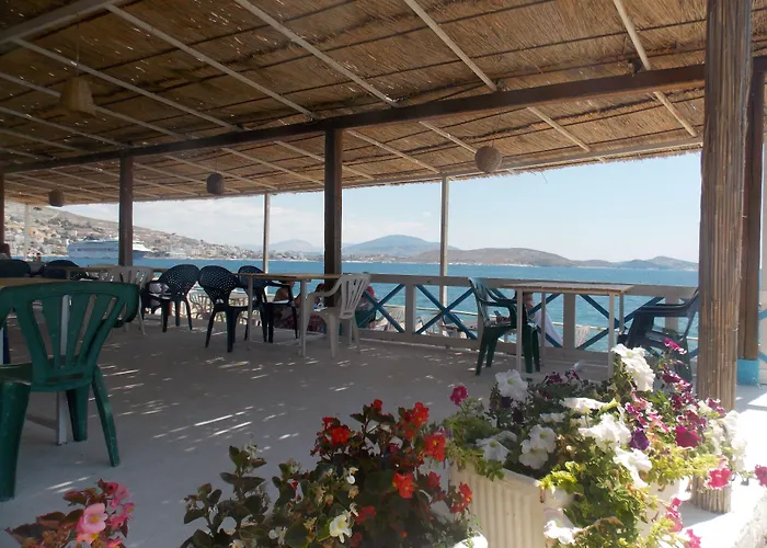 Oceanic Overview Suites Sarande
