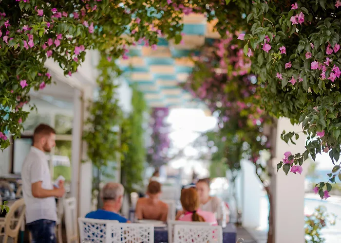 Drymades Inn Resort Dhërmi