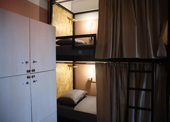 Pet friendly Shkodra Hostel & Day Tours
