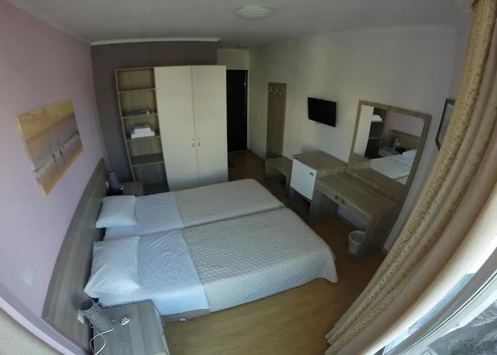Hotel Titania Sarande