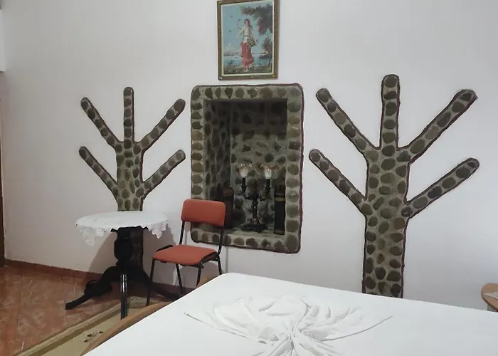 Karafil Guesthouse Gjirokaster