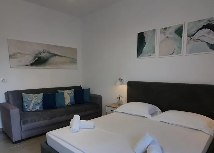 The Blue Wave Hotel Himare