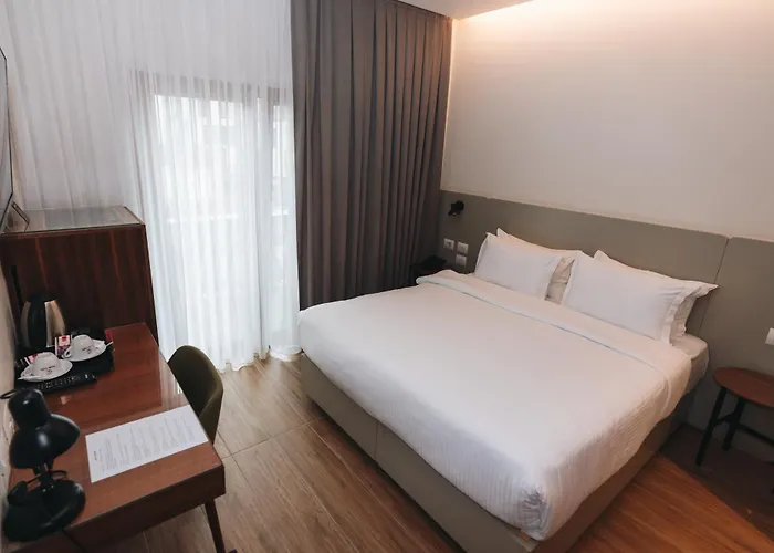 Hotel Theatro- City Center Tirana