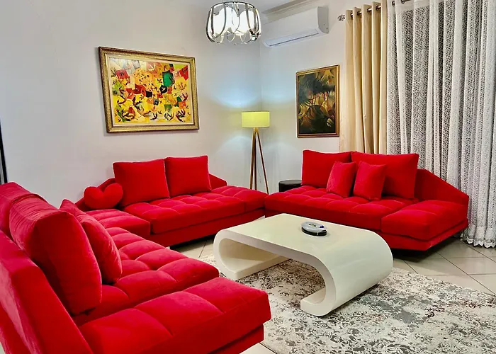Rita Apartment In Tirana Centre che accetta animali