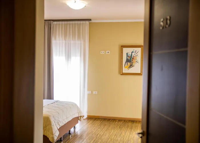Hotel Nais Beach Durrës
