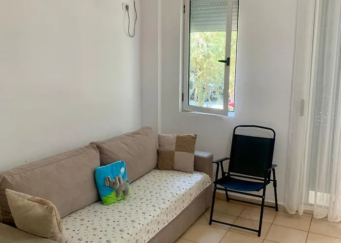 Haustierfreundliches Gazi'S Apartament For Rent Golem 