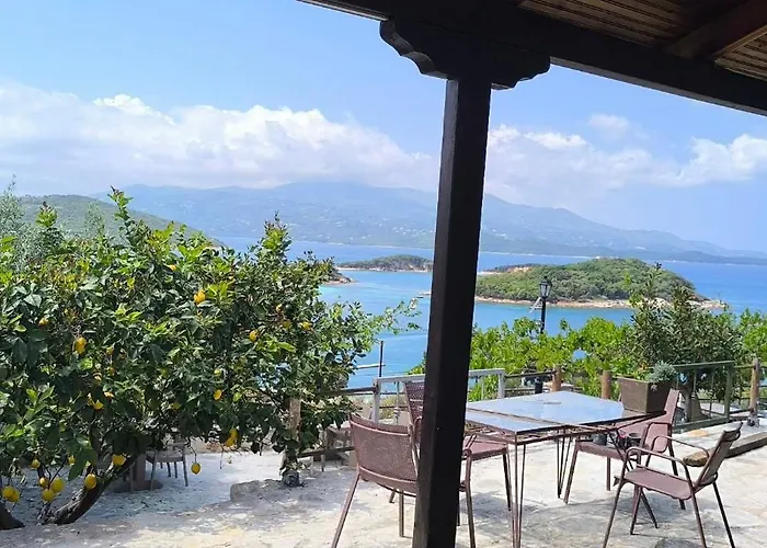 John'S Guesthouse Ksamil