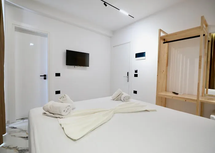 Fabeno Villa Sarandë