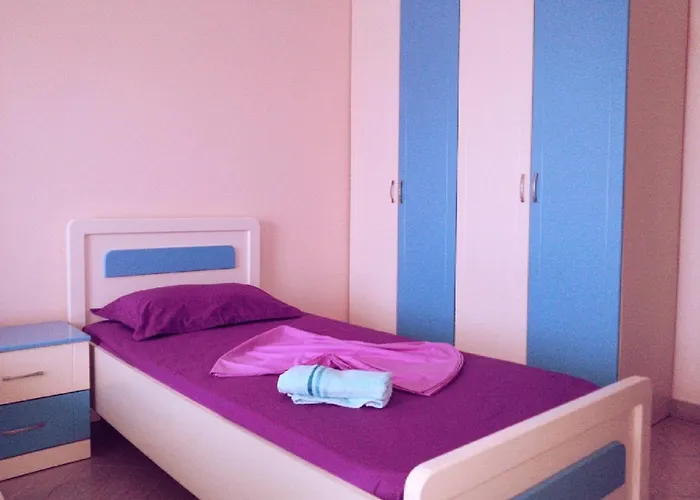 Aparthotel Eleart Golem 