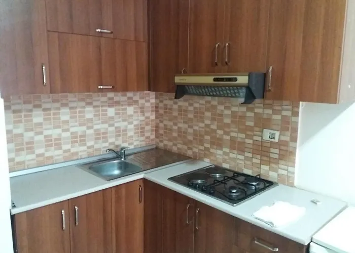 Rruga Skele Uji I Ftohte Apartment Vlore