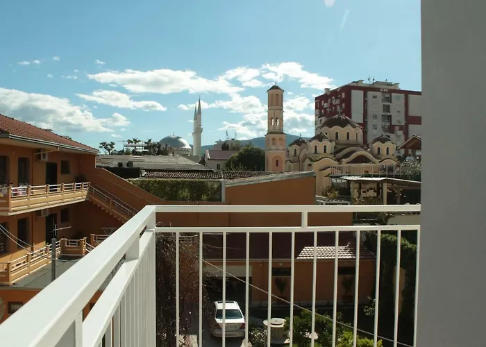 Pet friendly Bed Station Hostel & Bar Shkoder