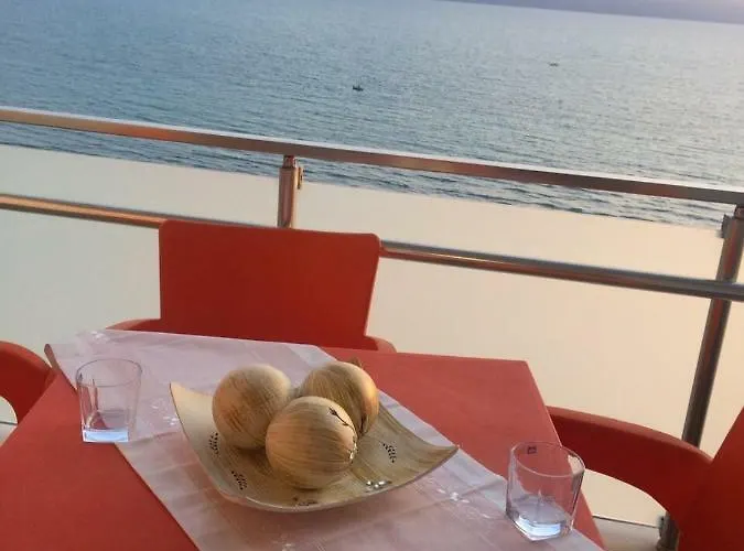 Pet friendly Sunny Beach Apartment Vlora
