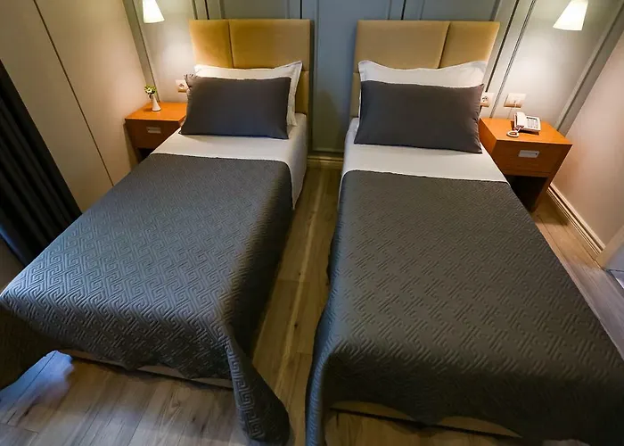 Home Hotel Tirana