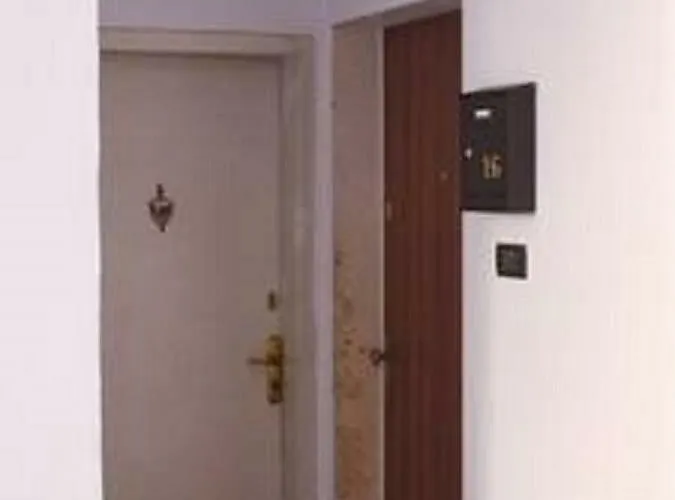 Apt 16-Tirana Very Central Apartment